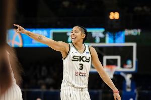 坎迪斯-帕克：我对中国的记忆不太好 住宿很凑合&amp;吃饭自己解决