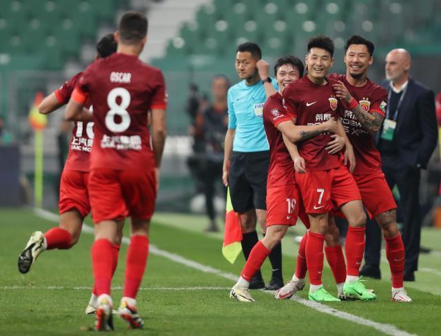 开云体育-揭秘海港角球连线：赛前有设计 双核1个眼神的默契