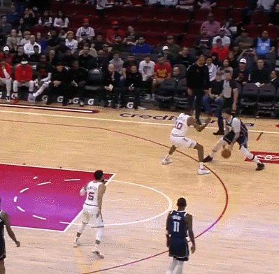 开云体育-东契奇三节47分上演魔法秀 独行侠7连胜露冠军相